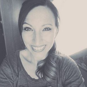 Meet your Posher, Angie